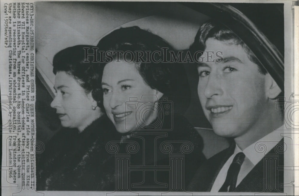 1966 Queen Elizabeth/Margaret And Charles Ride From London Hospital - Historic Images