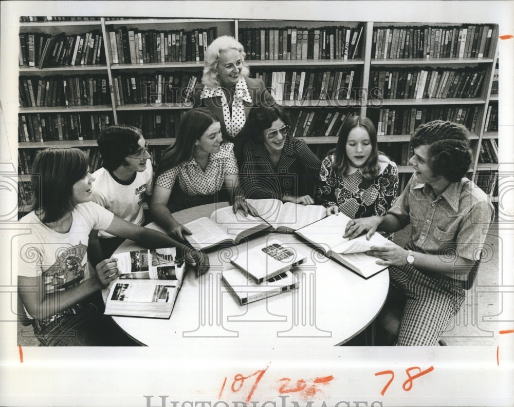 1974 Palmetto High School&#39;s &quot;Categorically Speaking&quot; Team Prepares - Historic Images