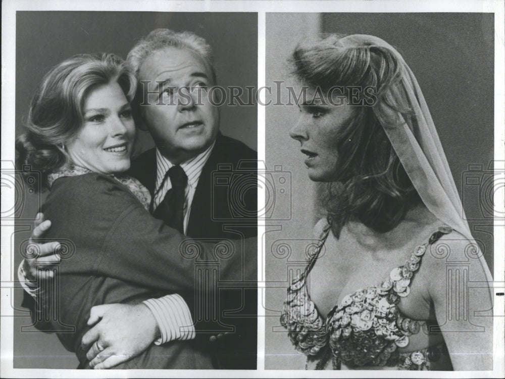 1977 Mariette Hartley Carroll O'Conner - Historic Images