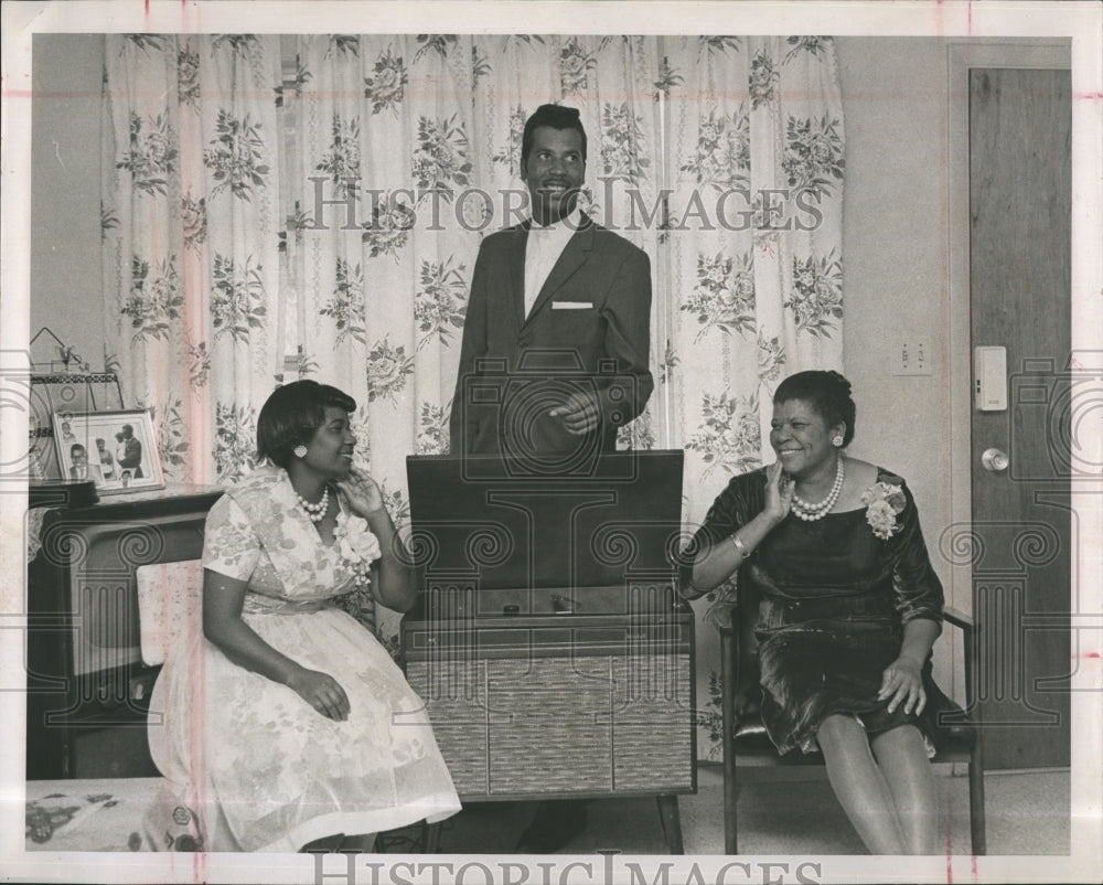 1963 Singer Brock Tanner Ernest Brockington Doris Jones Elma - Historic Images