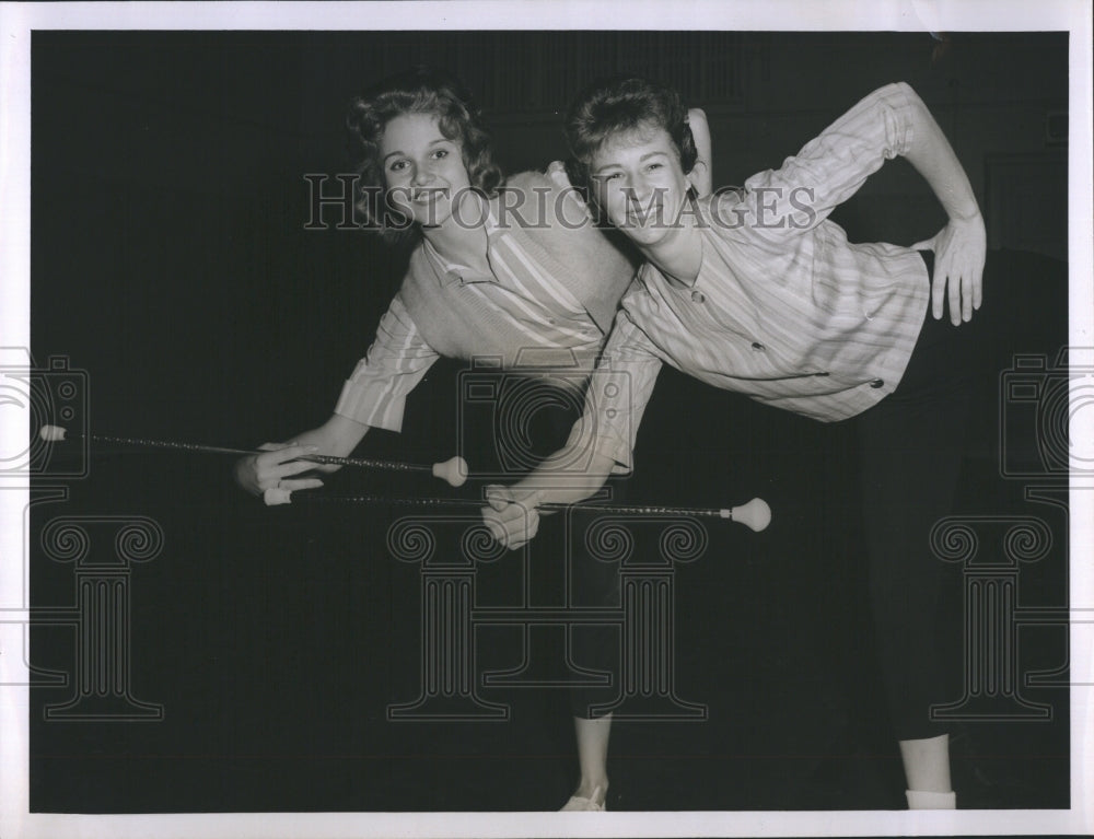 Press Photo Shari mcKim Fox  baton twirler teacher at Roberts school of dance - Historic Images