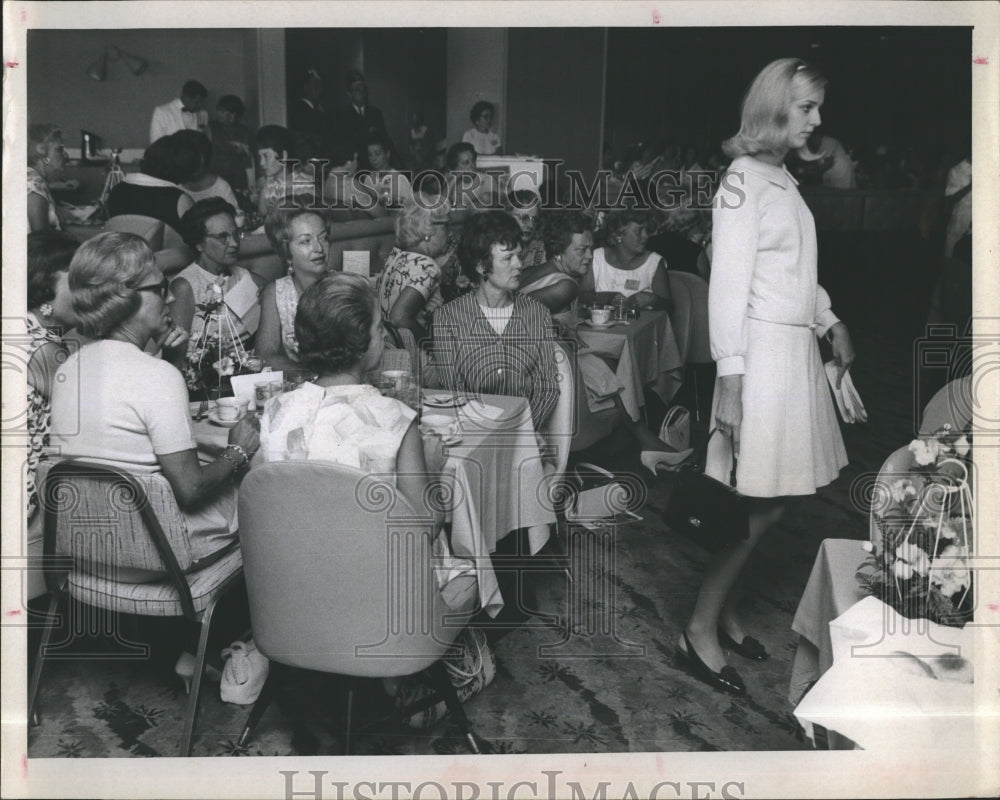 1967 Port O Call luncheon,MRS W Lyin,Mrs R Thomas,Mrs R hardage - Historic Images