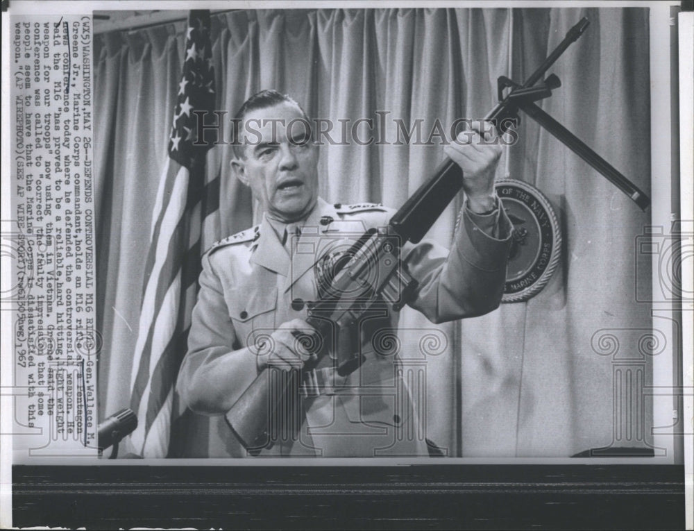 1967 Gen Wallace M Greene Jr &amp; an M16 rifle - Historic Images