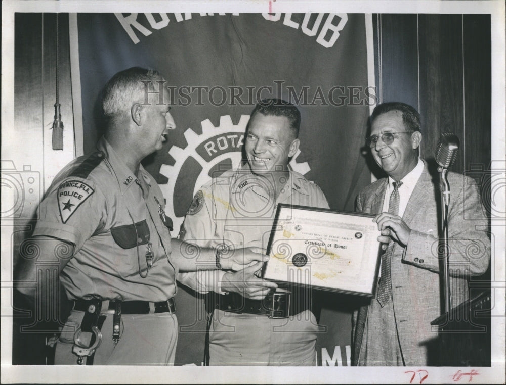 1960 Trooper Dick Moore presents award at Luncheon John Shockey - Historic Images