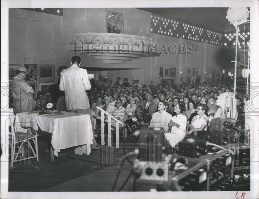 1958 Radio program "Breakfast Club" - Historic Images