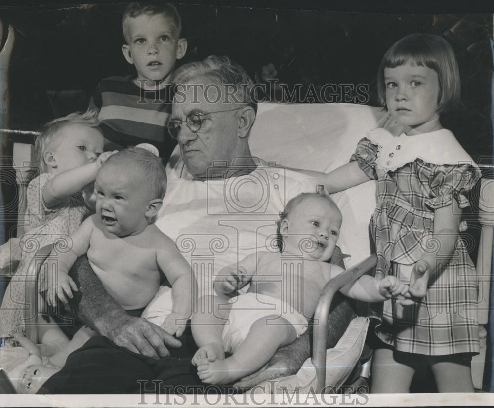 1951 A. P. Hennessy and 5 grandchildren - Historic Images