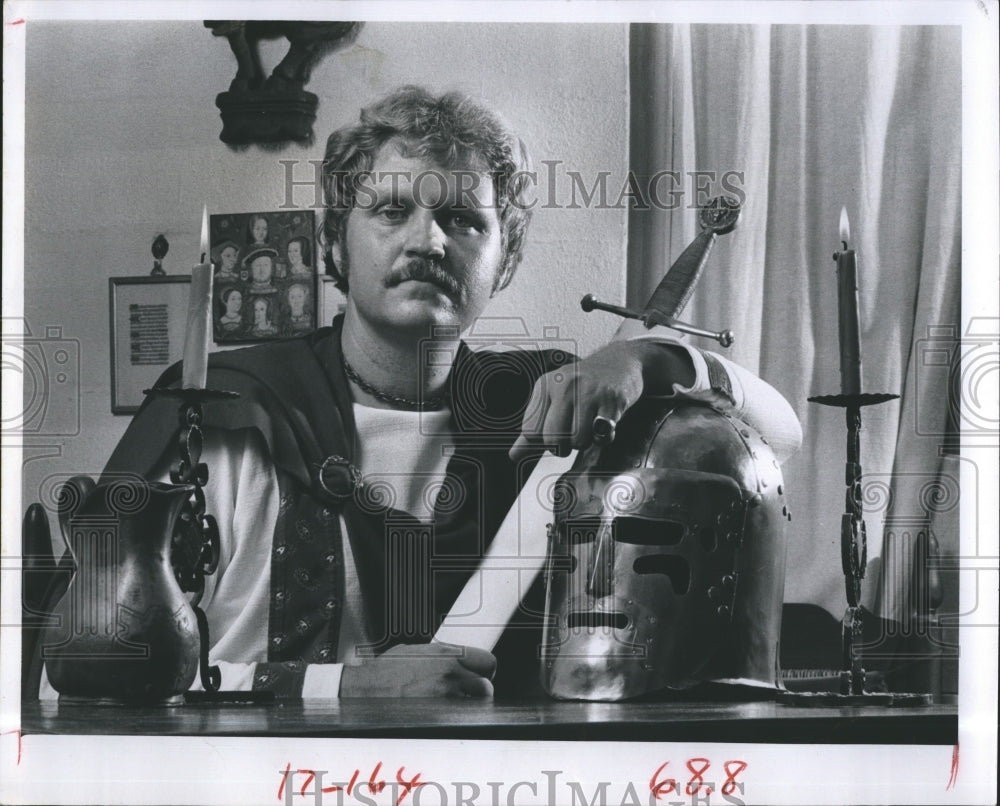 1981 Artorius Jullianous Penisdranus Art Yungwirth Actor - Historic Images