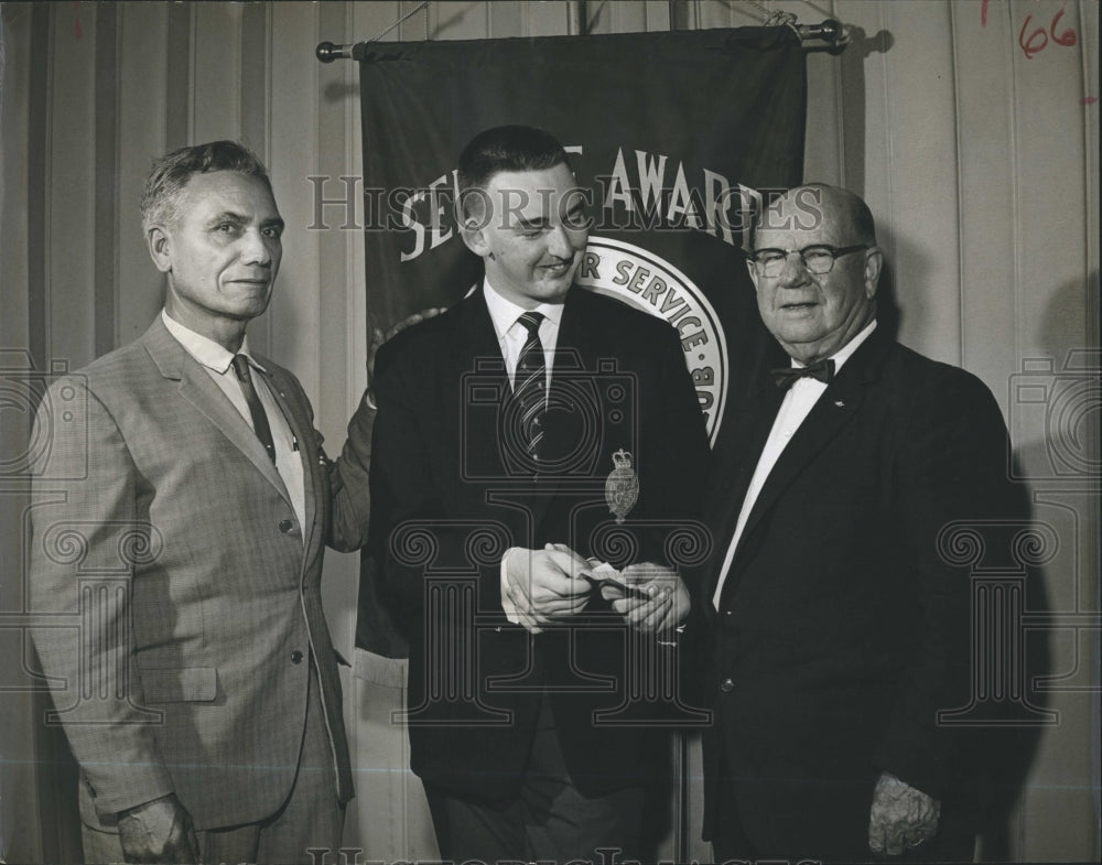 1962 Exchange Public Speaking Award Presented To Arthur P Williamson - Historic Images