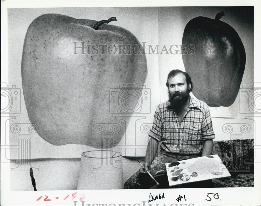 1979 Press Photo William Windwor of Largo is working on yet untitled painting - Historic Images