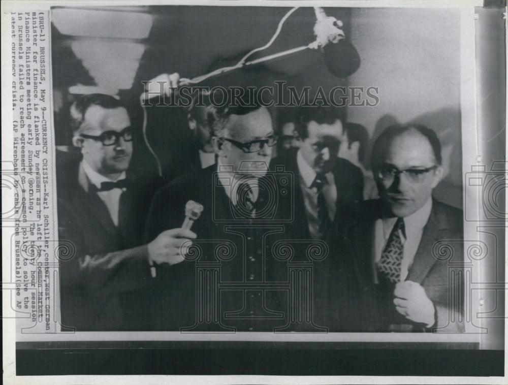 Press Photo Karl Schiller, West German minister for finance during currency - Historic Images