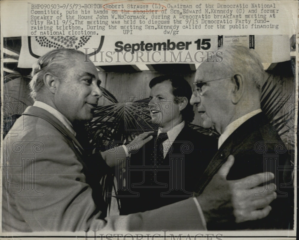 1973 Press Photo Robert Strauss(L),Sen Kennedy(C) - Historic Images