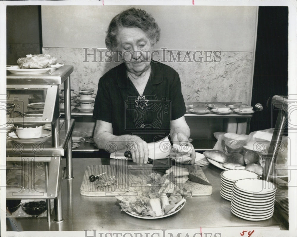 1959 Press Photo Ms. Laura Hale sandwich queen - RSJ01251 - Historic Images