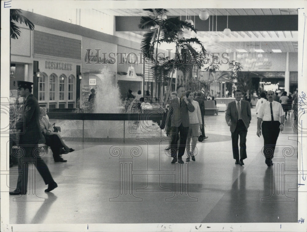 1970 Press Photo A view from Westmore plaza mall - Historic Images