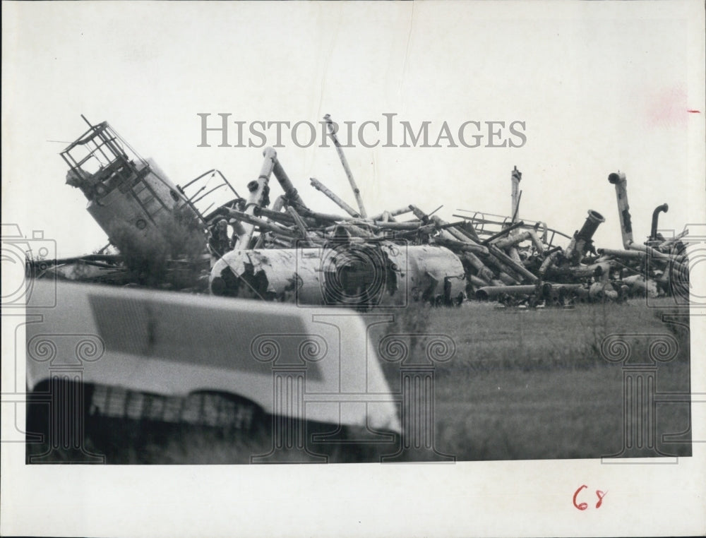 1967 Press Photo Desalinziation Plant Torn Down Florida - RSJ01307 - Historic Images