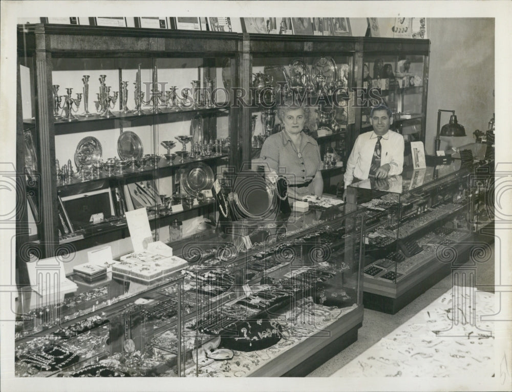 Press Photo Mrs Lucille Comasney &amp; Leon Haliczer,jewelers - Historic Images