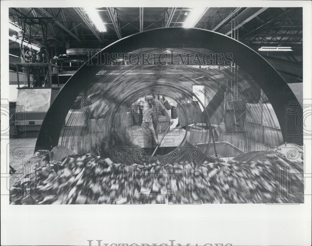 1972 Press Photo Cigars Made Azar Manufacturing - Historic Images