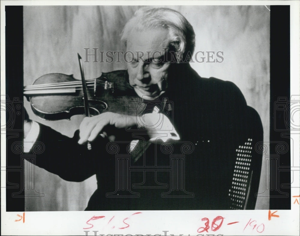 1995 Press Photo Violinist Isaac Stern - RSJ01791 - Historic Images