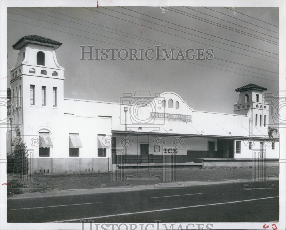 1955 Press Photo William Beers ice Plant Exterior outdoor shot of building - Historic Images