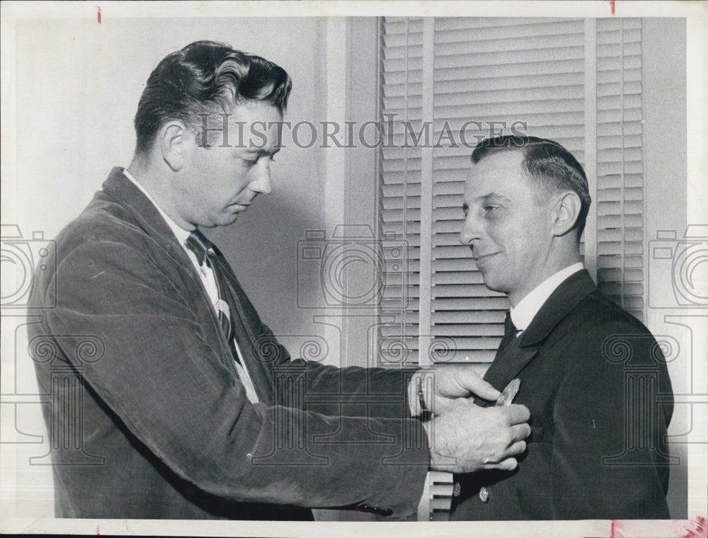 1957 Press Photo Captain Wallace B. Wackey Promoted Assistant Chicago - Historic Images