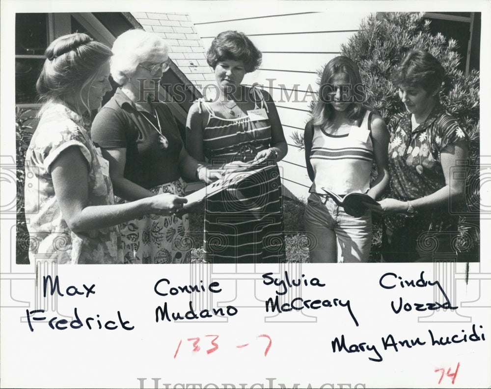 1980 Press Photo Windlasses womens sailing Max Fredrick Connie Mudano Sylvia - Historic Images