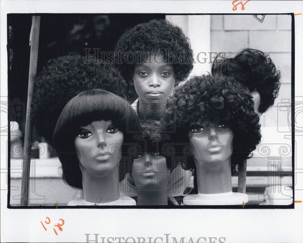 1974 Press Photo Wigs displayed on mannequins - RSJ02919 - Historic Images