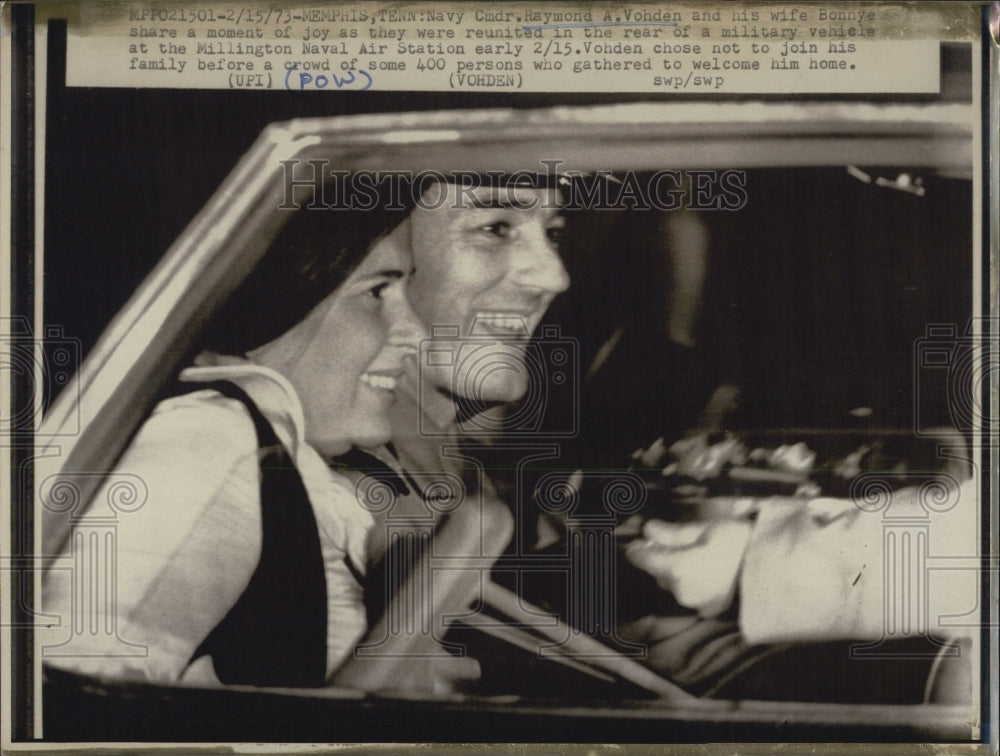 1973 Press Photo Cmdr Raymond A Vohden and wife Bonnie in Memphis Tn - RSJ02953 - Historic Images