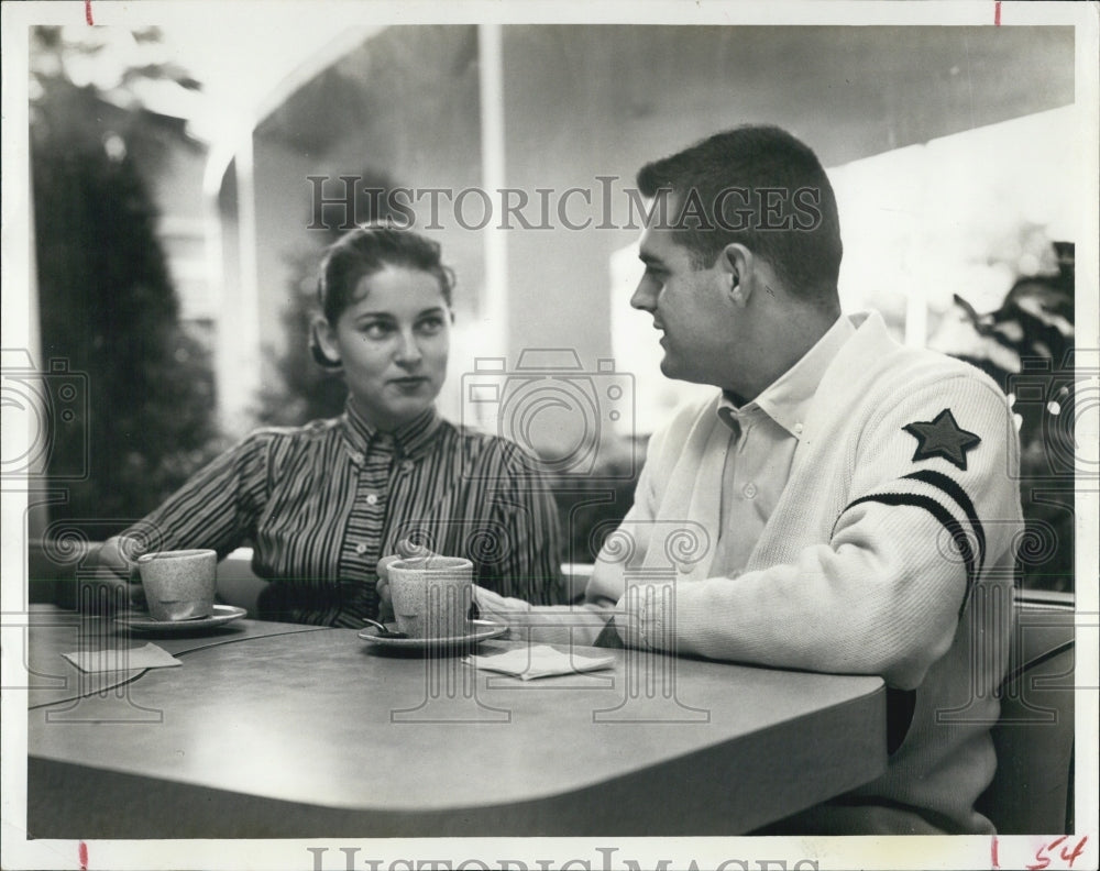 1958 Press Photo Ed Rich, head cheeleader, University of Florida, - RSJ03221 - Historic Images