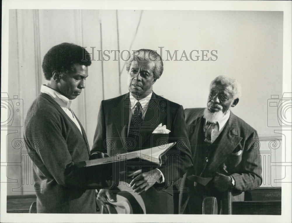 1973 Press Photo Hari Roberts Joel FluellenClarence Muse &quot;A Dream For Christmas&quot; - Historic Images