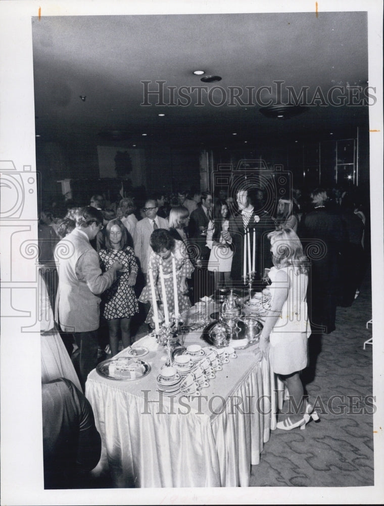 1971 Press Photo Mr &amp; Mrs Scott Magowan Reception at Suwannee Hotel - RSJ03771 - Historic Images