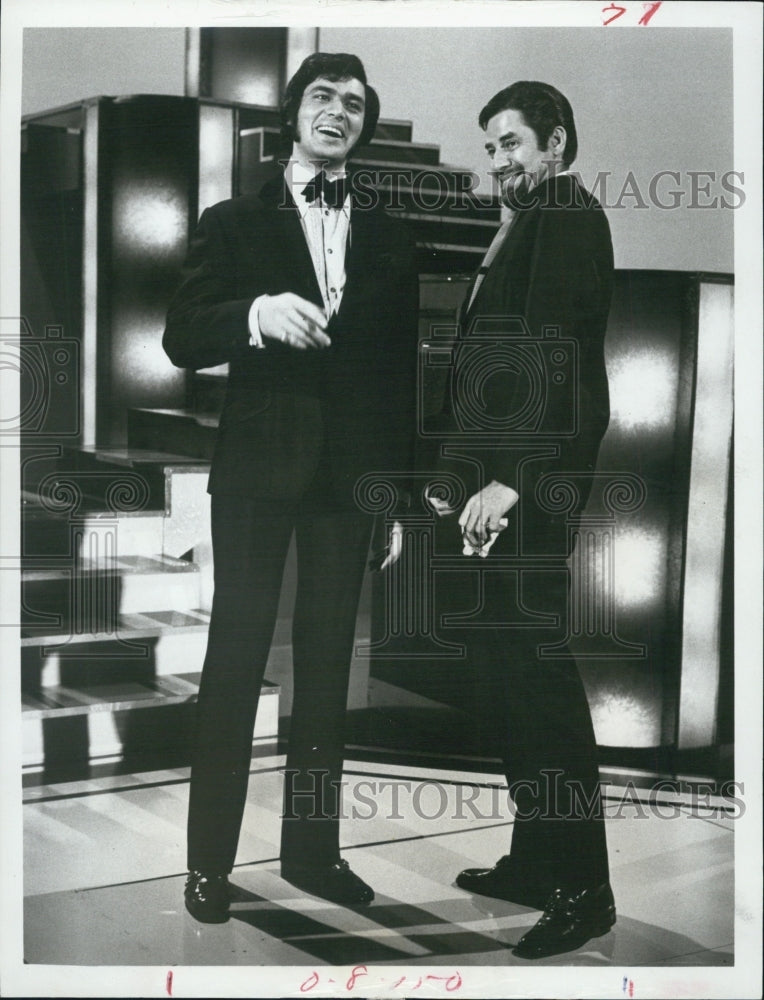 Press Photo Engelbert Humperdink Singer - RSJ03997 - Historic Images