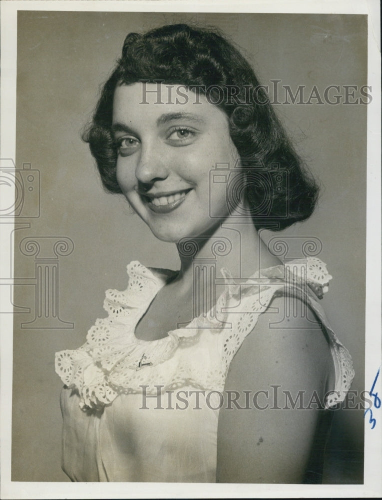 1954 Press Photo Willa Mae Runyon, Rainbow Girls - RSJ04205 - Historic Images
