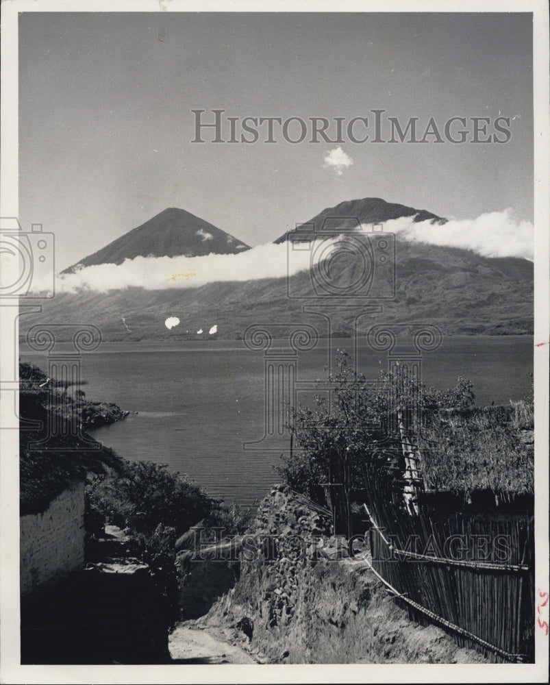 1955 Press Photo Lake Atitlan of Guatemala Pan Am Clippers - RSJ04407 - Historic Images