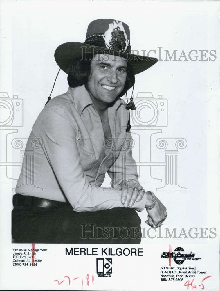 1981 Press Photo Merle Kilgore Electra Records - Historic Images