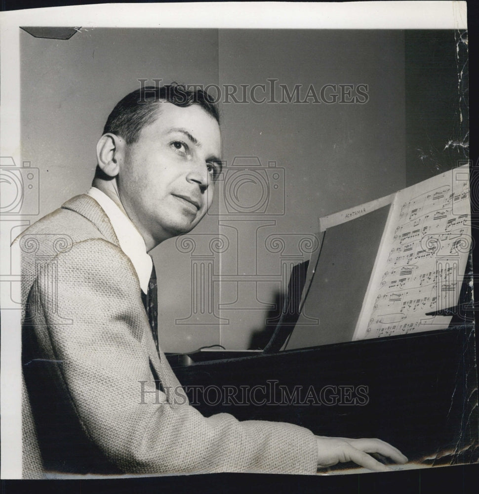 1958 Press Photo Edward Kilenyl, American Concert Pianist - RSJ05143 - Historic Images