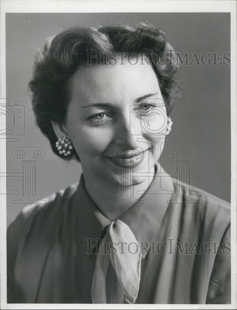 1954 Press Photo Personality of the Week Edna Rogers ,Classified Phone Room - Historic Images