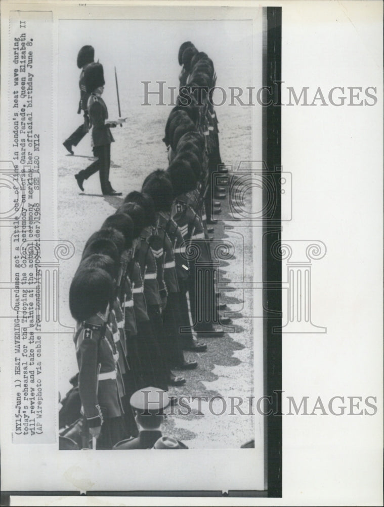 1968 Press Photo Guardsmen Trooping Color Ceremony Horse Guards Parade London - Historic Images