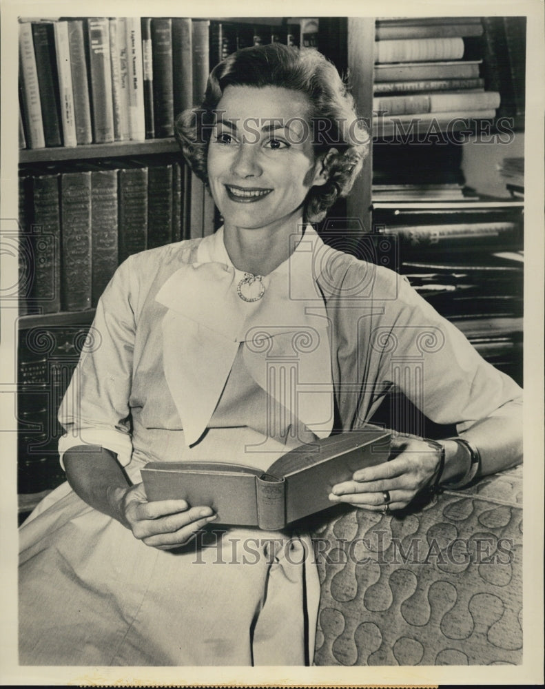 Press Photo Actress Katherine Bard as Belinda in Front Row Center Johnny - Historic Images