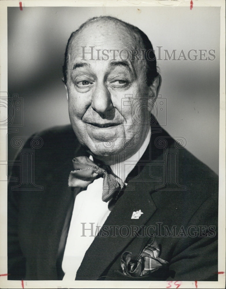 Press Photo Ed Wynn Actor Comedian Wearing Suit - Historic Images