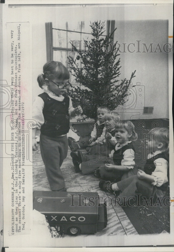 1972 Press Photo The Five Kienast Quintuplets Await Santa - RSJ06421 - Historic Images