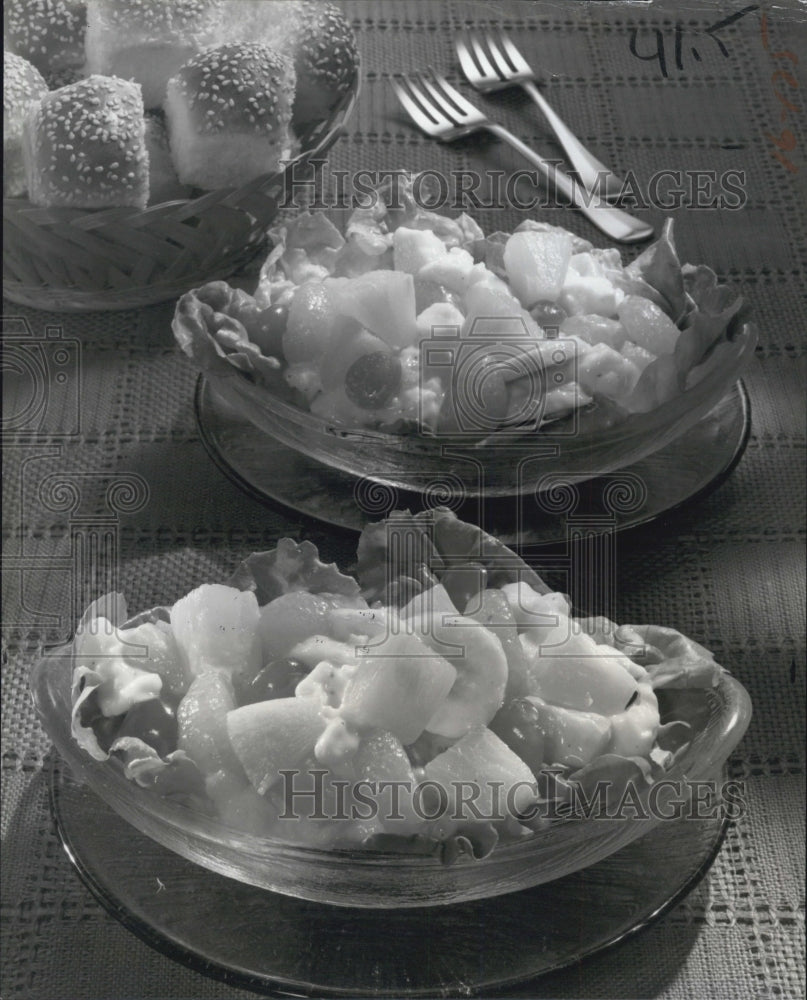 1977 Pineapple salad.-Historic Images