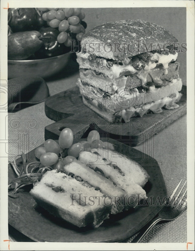 1975 Bread Loaf Lasagne Lasagna Italian Food-Historic Images