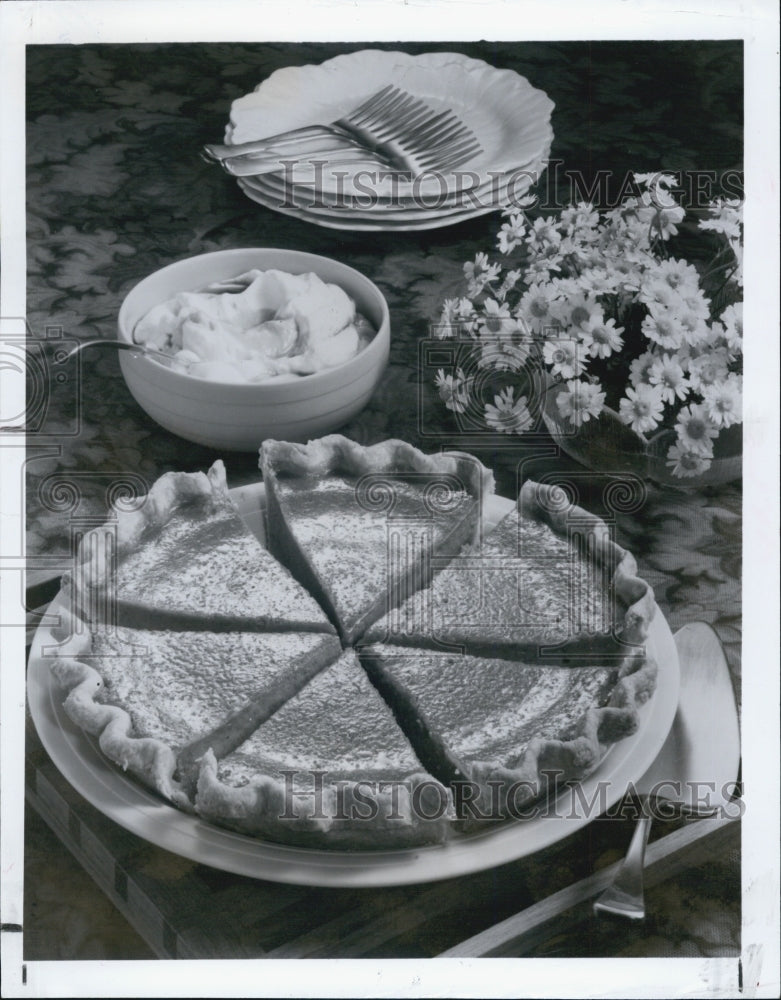 1988 Press Photo Apple Pie Sweetened with Coffee Liqueur - Historic Images