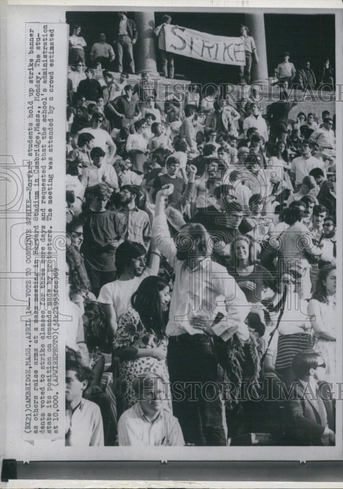 1969 Harvard Students Strike Wants Administration to Meet Demands - Historic Images