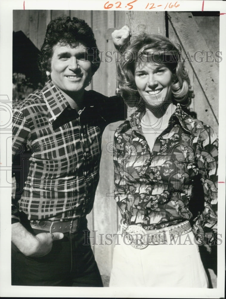 1975 Press Photo Karen Morris, Michael Landon, America&#39;s Junior Miss Pageant - Historic Images