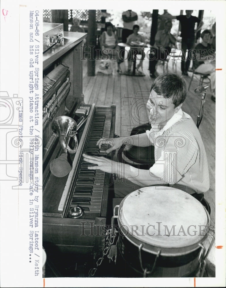 1988 Press Photo Keith Manson. - Historic Images