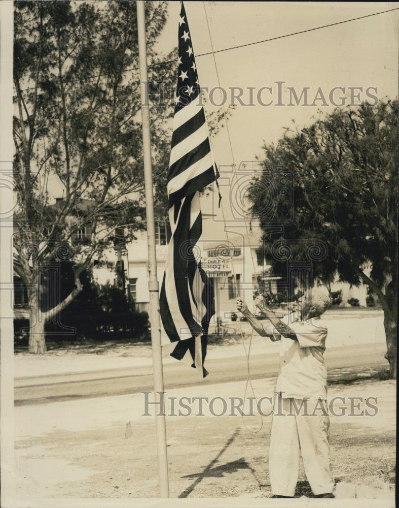 1951 Press Photo Walter Kirkland Hall Memorial To Veterans - RSJ08967 - Historic Images