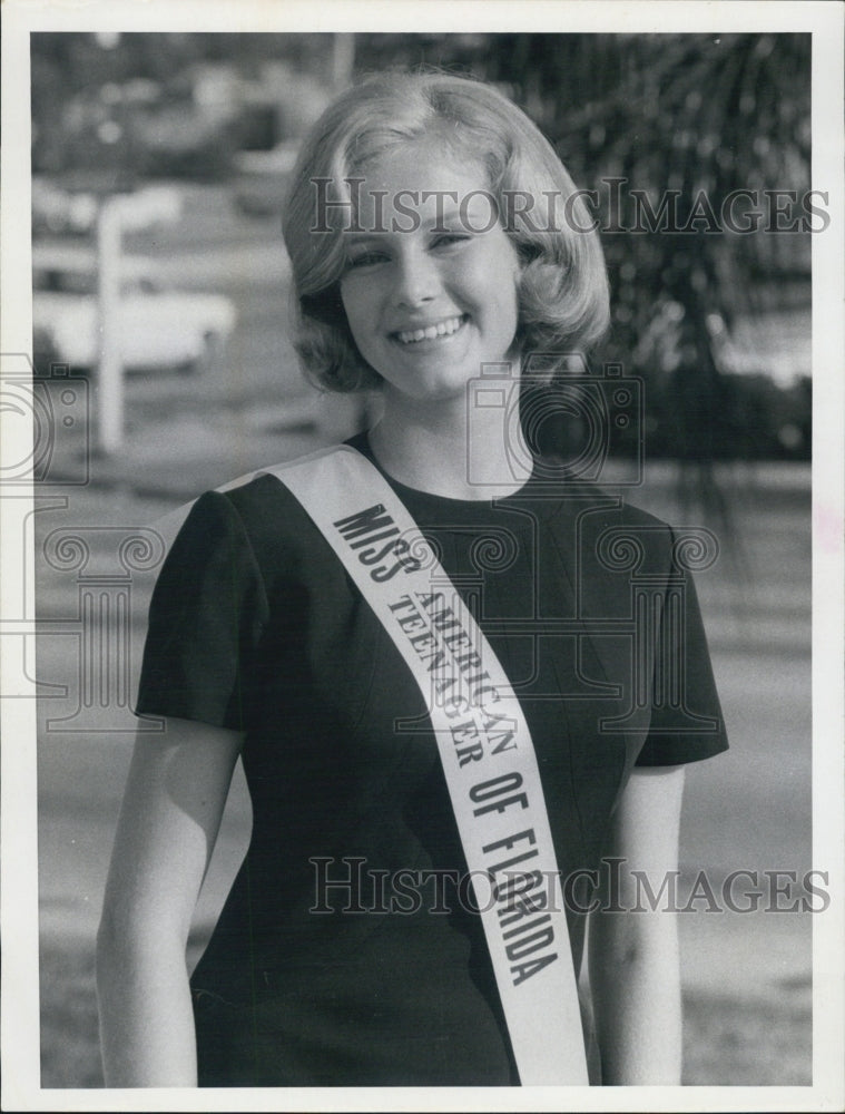 1967 Press Photo Becky Hall Miss American Teenager of Florida - RSJ08993 - Historic Images