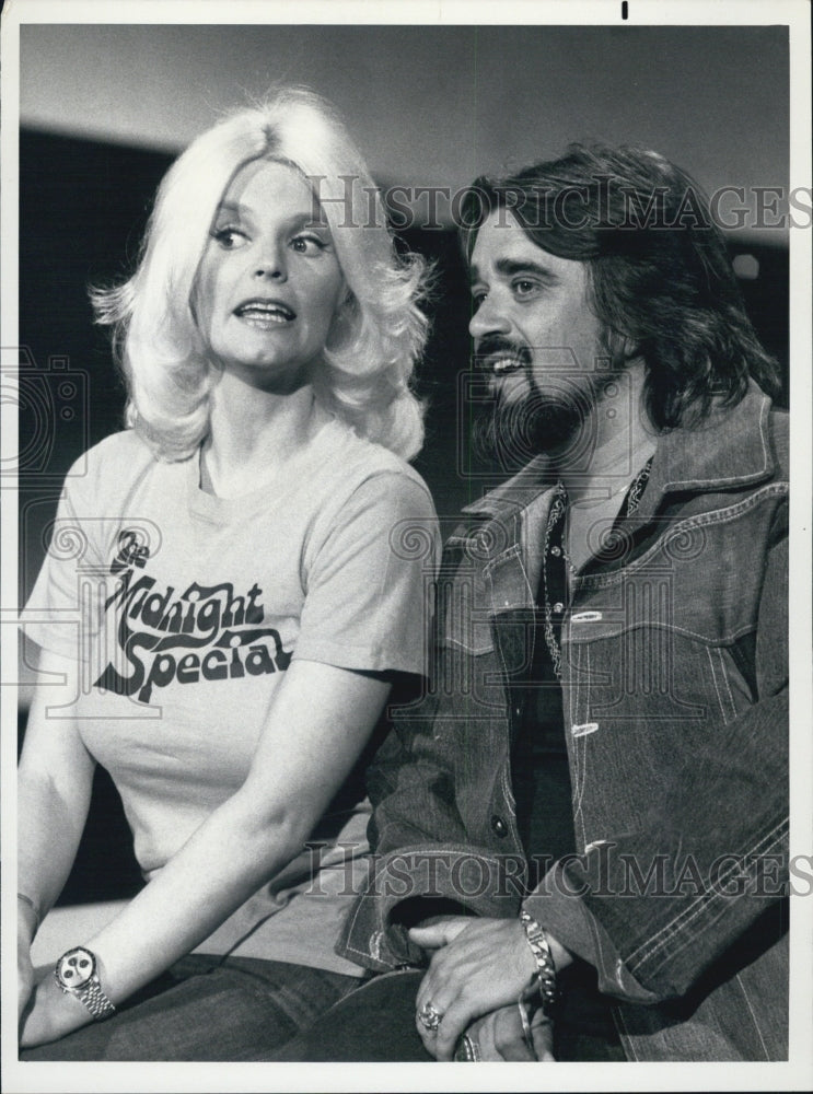 Press Photo Ccarol Wayne Actress with Wolfman Jack "The Midnight Special" - Historic Images