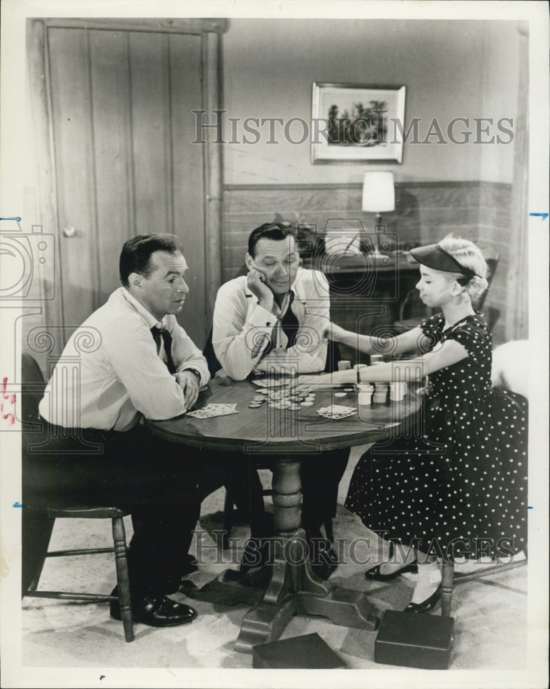 Press Photo Scene in unknown TV show - Historic Images