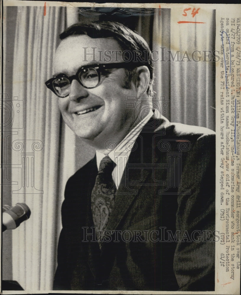 1976 William D Ruckleshaus EPA chief - Historic Images